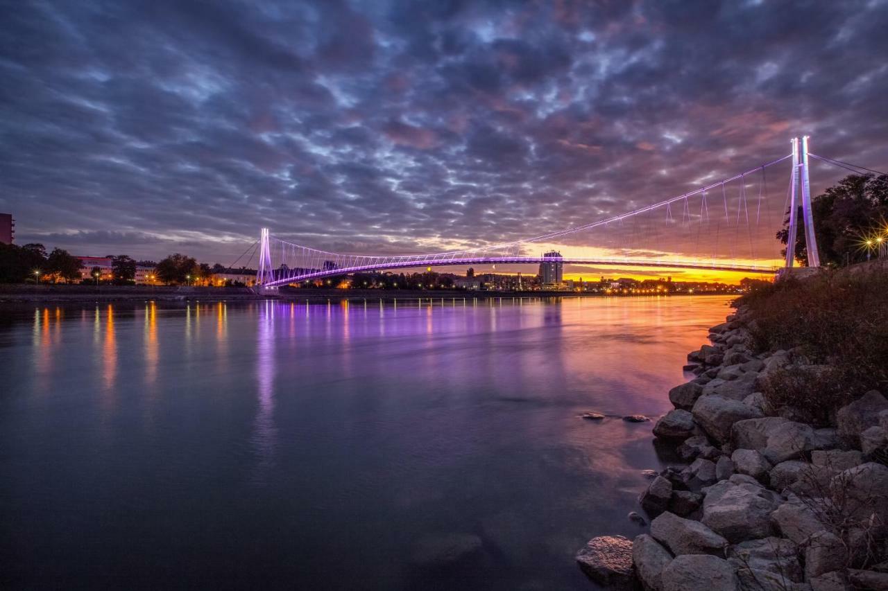 Riverview Apartment Osijek Eksteriør billede