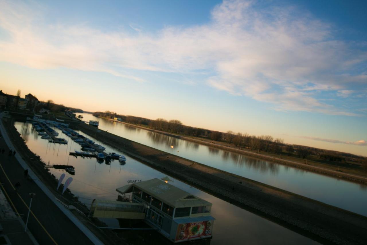 Riverview Apartment Osijek Værelse billede